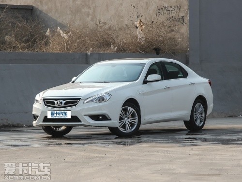 北京汽車2013款紳寶 北京汽車2013款紳寶