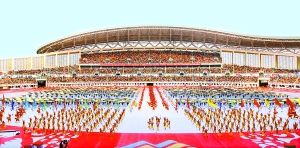 9月16日，第七屆全國農(nóng)民運動會開幕式在南陽市體育場舉行