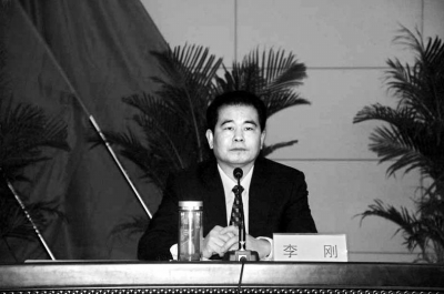 濮陽市委常委、市委政法委書記李剛