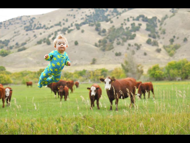 美國(guó)男子為患唐氏綜合癥兒子拍“飛行照” 美國(guó)男子為患唐氏綜合癥兒子拍“飛行照”