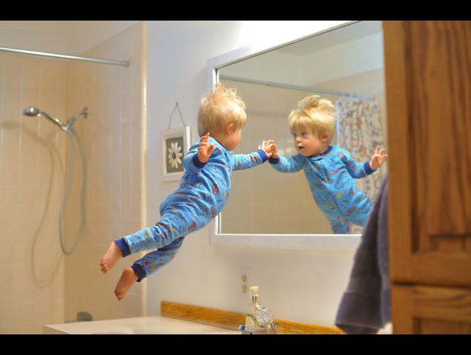 美國(guó)男子為患唐氏綜合癥兒子拍“飛行照” 美國(guó)男子為患唐氏綜合癥兒子拍“飛行照”