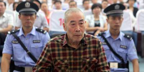 胡萬林再涉非法行醫(yī)洛陽(yáng)受審