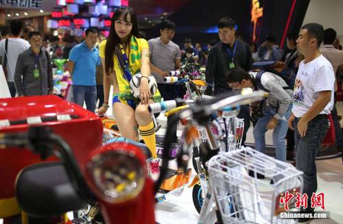 模特?fù)屟劢K國際自行車電動(dòng)車交易會(huì)