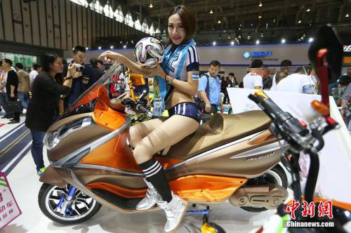 模特?fù)屟劢K國際自行車電動(dòng)車交易會(huì)