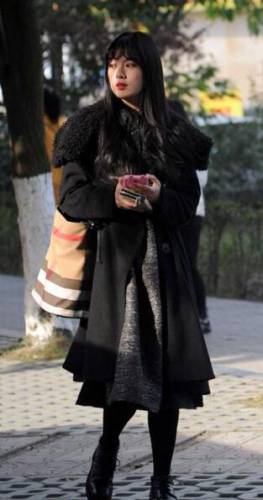 四川藝考現(xiàn)場:一大波美女云集 四川藝考現(xiàn)場:一大波美女云集