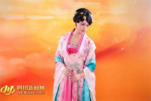 空少反串性感 空少反串性感