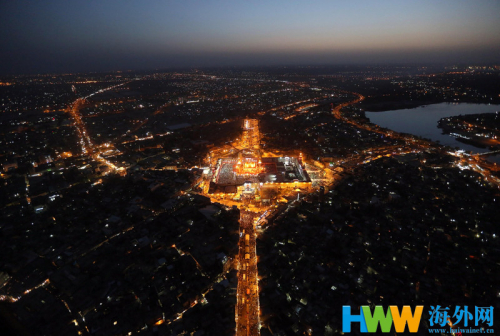 數(shù)萬穆斯林集體朝圣 數(shù)萬穆斯林集體朝圣