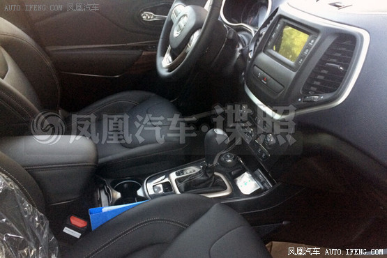 國(guó)產(chǎn)Jeep自由光 國(guó)產(chǎn)Jeep自由光