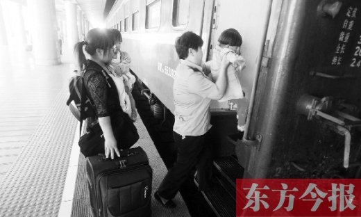 鄭州到溫州的2191/4次列車，是鄭州鐵路局最后一對(duì)綠皮車。