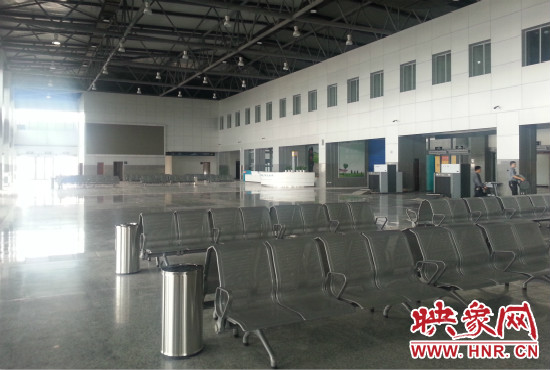 鄭州新客運(yùn)北站候車大廳。