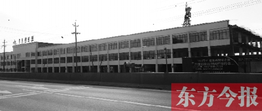 家居建材城已經封頂，可耿莊村的安置房還未見蹤影。