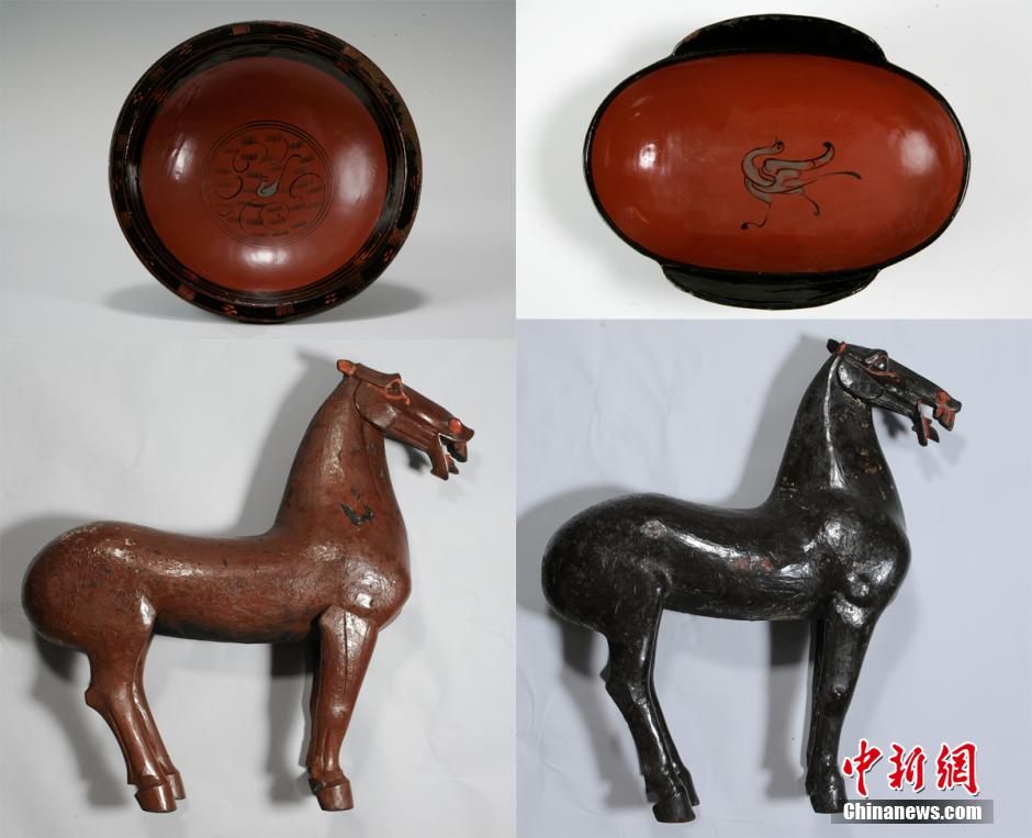 圖為出土漆器240余件，器形有耳杯、奩、幾、盤、盒、俑、馬等。