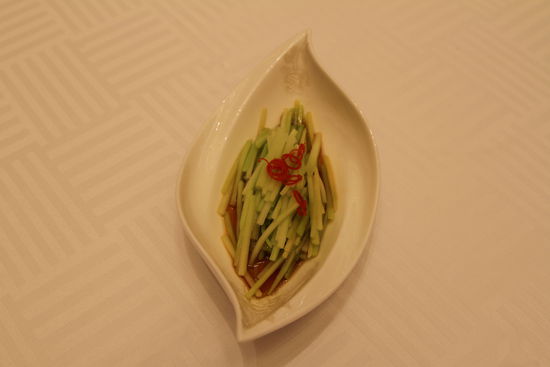 白灼翠芥蘭。 花惠生 供圖