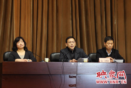 第二組競聘團隊，胡士才（中）朱金星（右）趙瑞瑩（左）。