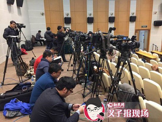 圖說：大量媒體聚焦在發(fā)布會(huì)現(xiàn)場。新民晚報(bào)新民網(wǎng)