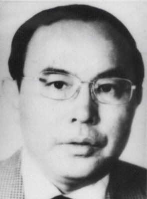 胡玉興 現(xiàn)年59歲，外逃前任山西省太原市住房制度改革辦公室主任，2002年7月逃往澳大利亞或新西蘭。