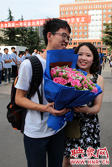 還有一種情，它是懵懂的情愫，你若安好，便是晴天。