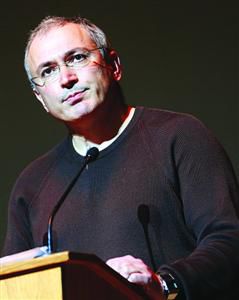 2014年3月10日，烏克蘭，霍多爾科夫斯基在基輔理工大學(xué)發(fā)表演講。