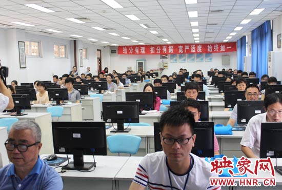 與書面評卷相比,網(wǎng)上評卷由系統(tǒng)自動(dòng)進(jìn)行分發(fā),減少了試卷過程的周轉(zhuǎn),提高了評卷的工作效率。