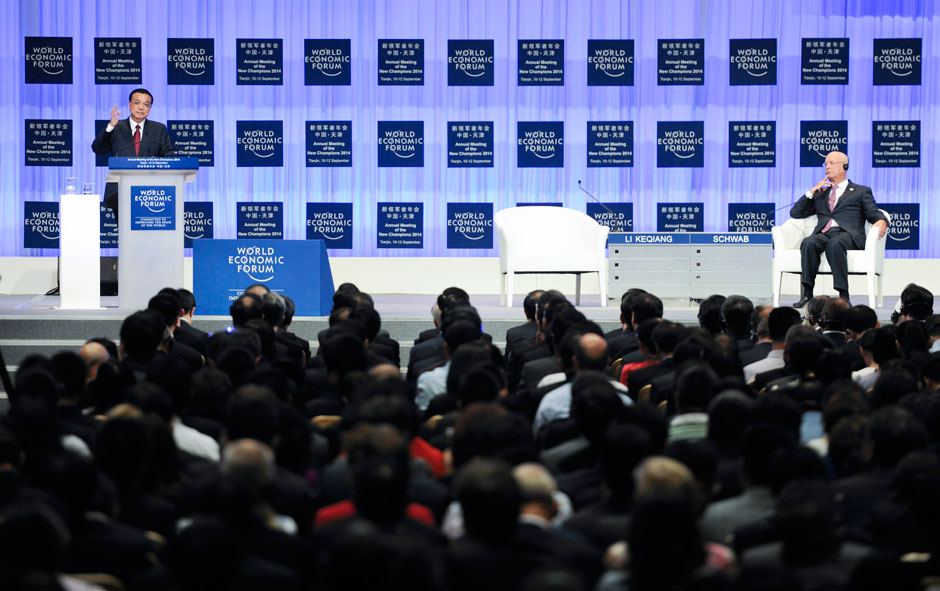 李克強(qiáng)總理出席夏季達(dá)沃斯論壇并發(fā)表開幕式致辭。