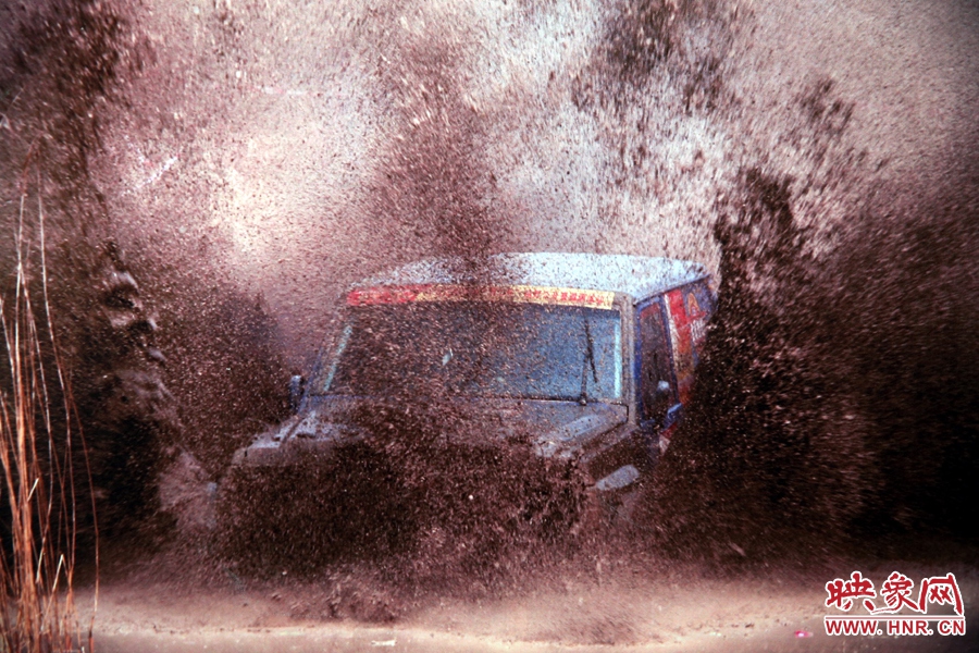 賽車的世界、更是男人的世界。圖為部分參展攝影作品。