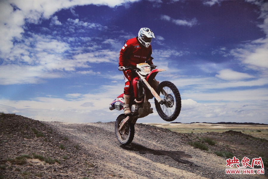 賽車的世界、更是男人的世界。圖為部分參展攝影作品。