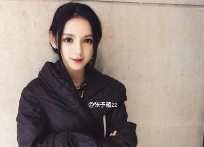 國(guó)民老公王思聰?shù)木p聞女友張予曦，93年