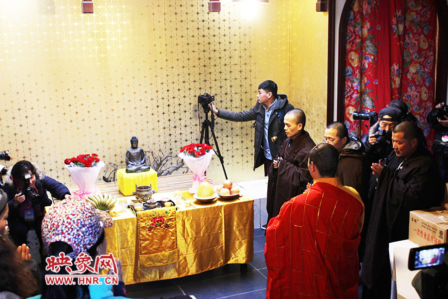 祈福法會現(xiàn)場。