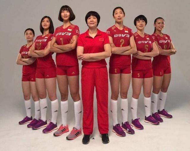 比女排奪冠更精彩的是她們的表情包和大長(zhǎng)腿 比女排奪冠更精彩的是她們的表情包和大長(zhǎng)腿