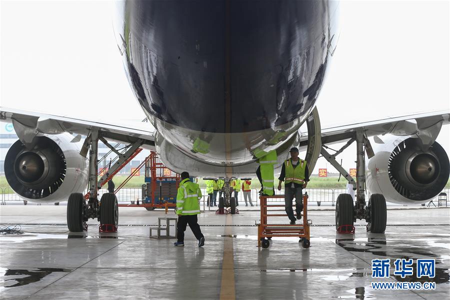 (社會)(4)檢查維護 保障首飛 (社會)(4)檢查維護 保障首飛