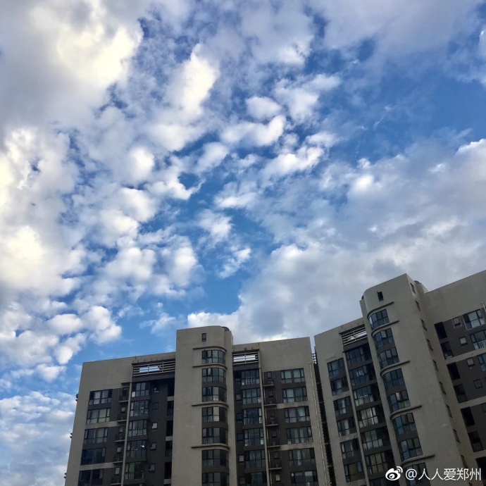 又被鄭州的藍天刷屏！隨便一拍就是手機壁紙