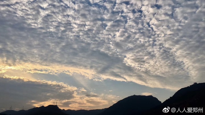 又被鄭州的藍天刷屏！隨便一拍就是手機壁紙