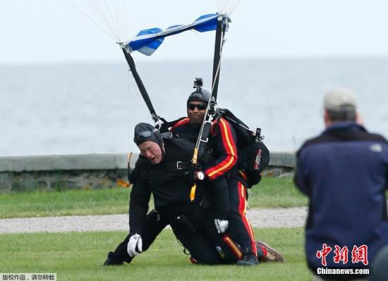 普京電賀老布什90歲誕辰 感謝其對俄美關系貢獻 普京電賀老布什90歲誕辰 感謝其對俄美關系貢獻