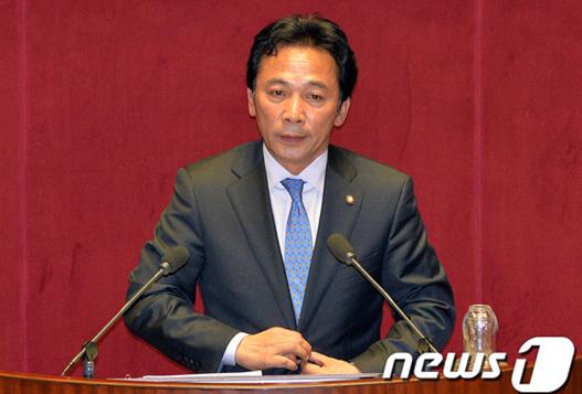 韓國(guó)大學(xué)教授拿學(xué)生做活體實(shí)驗(yàn)長(zhǎng)達(dá)10年 韓國(guó)大學(xué)教授拿學(xué)生做活體實(shí)驗(yàn)長(zhǎng)達(dá)10年