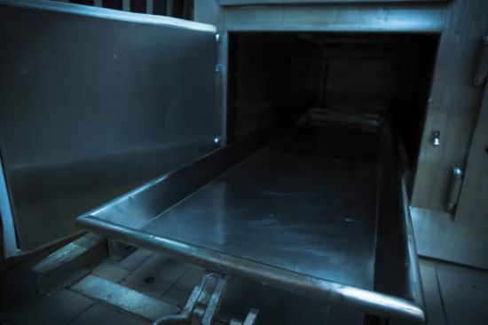 德國(guó)一女子竟與母親尸體共眠5年