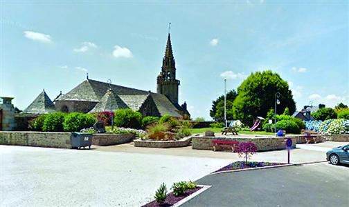 貝里揚村人口不足，歡迎年輕家庭遷居至此；卻對單純尋求投資的商人不感興趣。