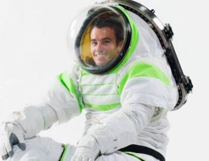 18個保障生命運轉系統(tǒng)的背包中只有11個可用，這些背包是用于支持宇航員在開放的宇宙空間中工作使用的，這些不可用的背包使得工作人員對在空間站工作結束之前的狀況表示擔憂。