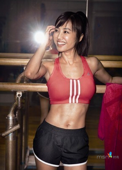 蔡依林 你的馬甲線“脫妝”了！