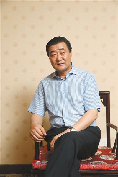 　張新明金業(yè)集團董事長。2002年進入焦炭領(lǐng)域。2010年，張新明將金業(yè)煤焦化集團部分資產(chǎn)以79億賣