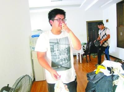 父親被埋撐6小時(shí)見(jiàn)妻兒后合眼 兒子欲學(xué)地震預(yù)測(cè)