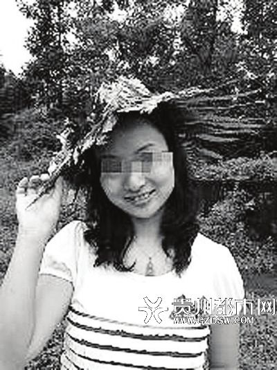 李某生活照。