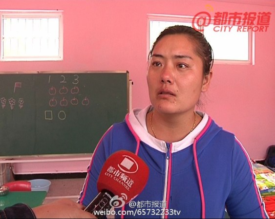 當(dāng)事老師接受采訪時(shí)表示很委屈。