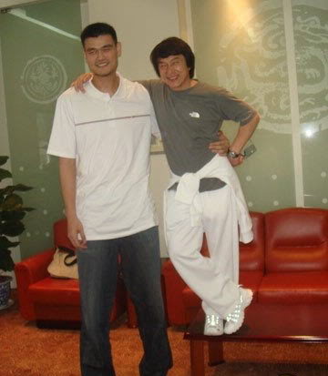 當(dāng)姚明夫婦遇見陸毅夫婦，一不小心，信號(hào)又滿格了~