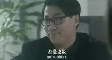 話說，自從退役之后，姚明雖然基本上消失在籃球賽場(chǎng)，但是作為表情包巨頭之一，卻一直活躍在網(wǎng)友們的表情包里。