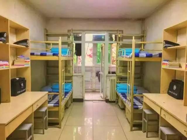 這個(gè)學(xué)校的男生宿舍火了！女同學(xué)都喊著要嫁