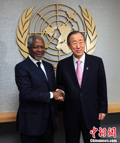 當?shù)貢r間2月29日，前任聯(lián)合國秘書長科菲·安南抵達紐約聯(lián)合國總部，與現(xiàn)任聯(lián)合國秘書長潘基文就敘利亞問