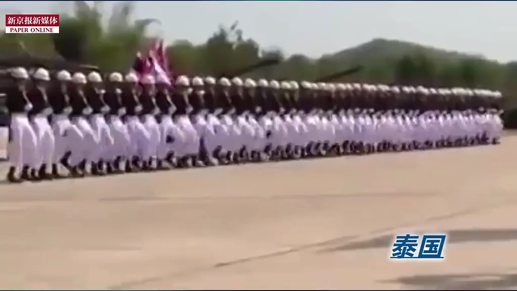 那些年摩托、樹人、斧頭兵上演的有趣閱兵式