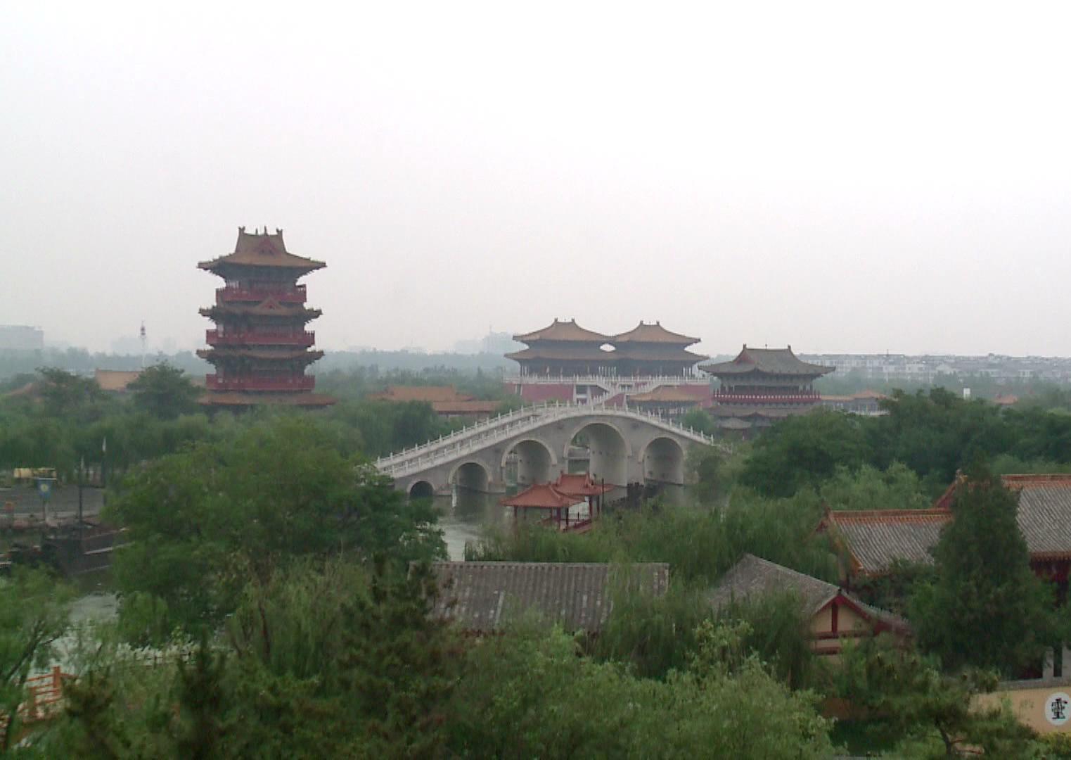 舒婷、鄭愁予等詩人齊聚開封話端午