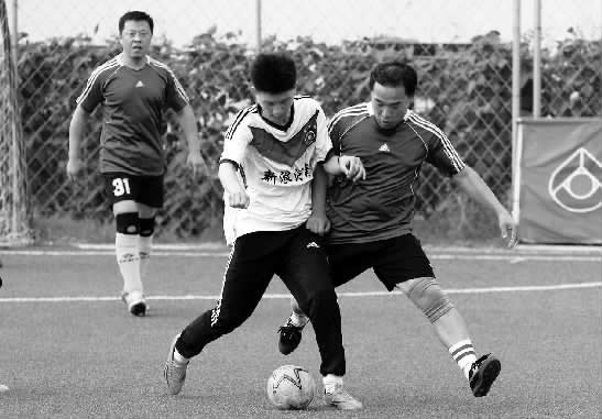 天行健隊(duì)在國(guó)家足球一級(jí)裁判、中超裁判于躍的帶領(lǐng)下，配合那是相當(dāng)默契