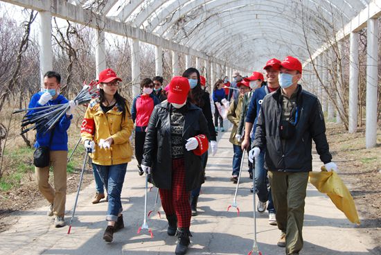 國際頻道全體員工開展志愿活動 國際頻道全體員工開展志愿活動